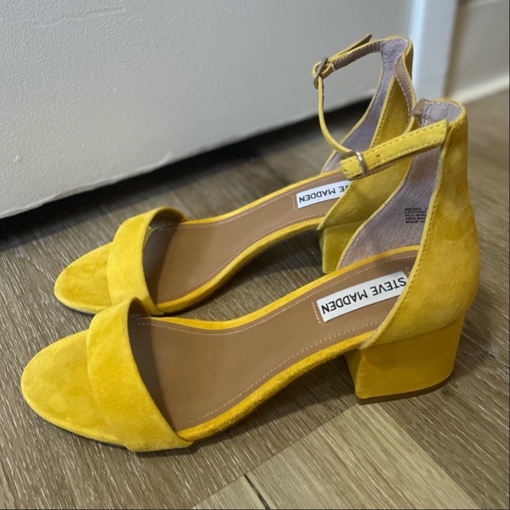 Steve Madden Irenee Ankle Strap Sandal in Sunflower 🌻 Size 7.5